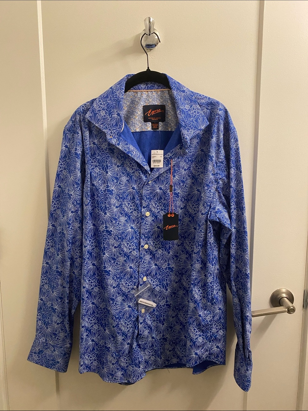 Egara Men’s Blue Floral Button-Down Shirt